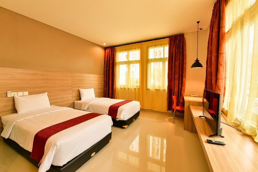 Cherry Homes Express Hotel Бандунг Екстериор снимка