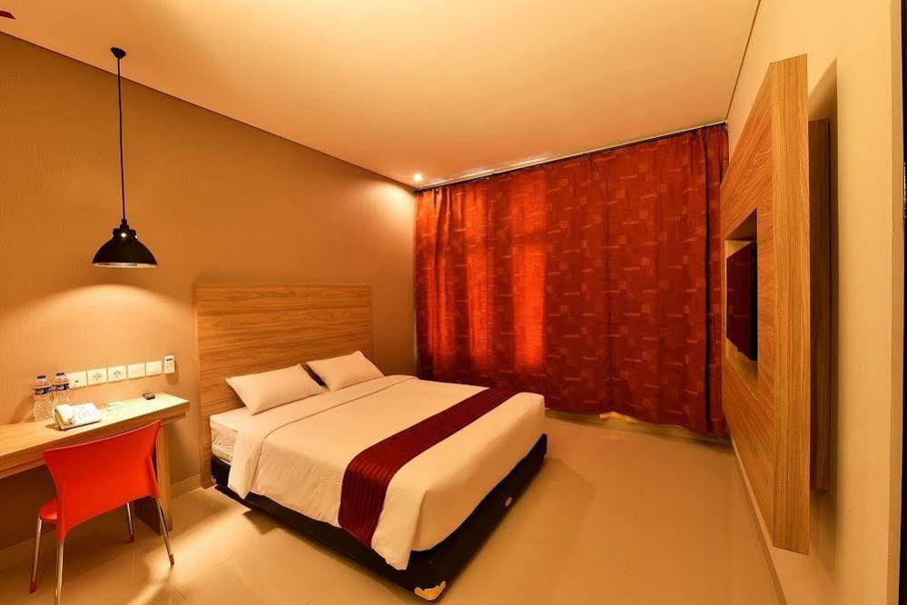 Cherry Homes Express Hotel Бандунг Екстериор снимка